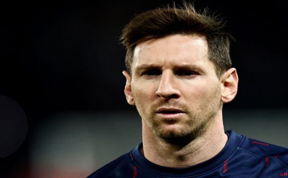 Carragher Sebut Messi Dan PSG Tak Bakal Juara Musim Ini